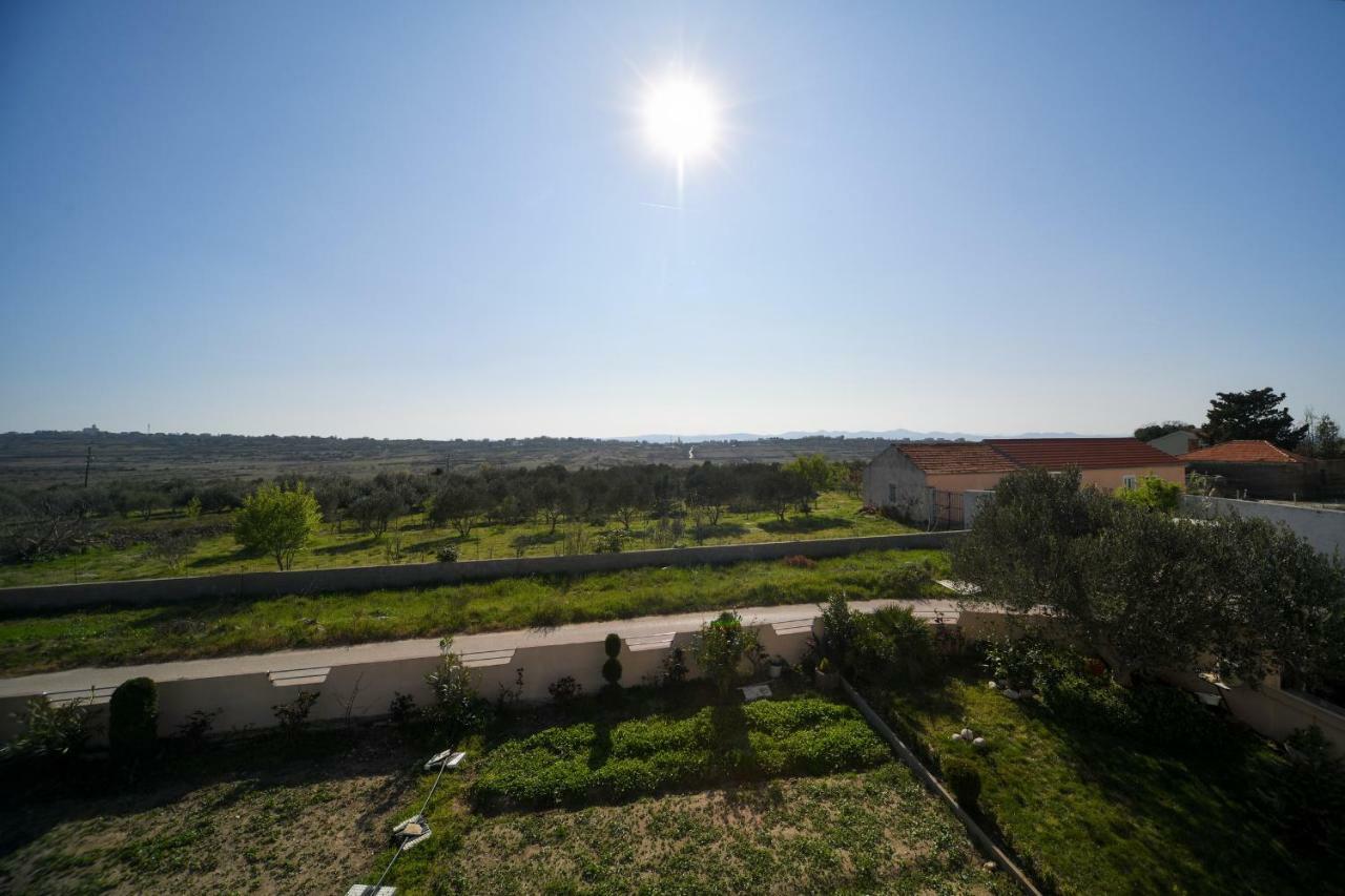 Hotel Apartman Novokmet-Crno Zadar Exteriér fotografie